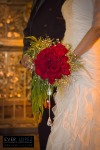 fotografo de bodas guadalajara jalisco mexico templo aranzazu gdl zapopan ramo de novias flores naturales rosas con pedreria cristales